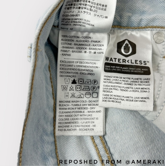 Fits like a 24 – Levi’s Wedgie Short in Awesome Street - Picture 6 of 14